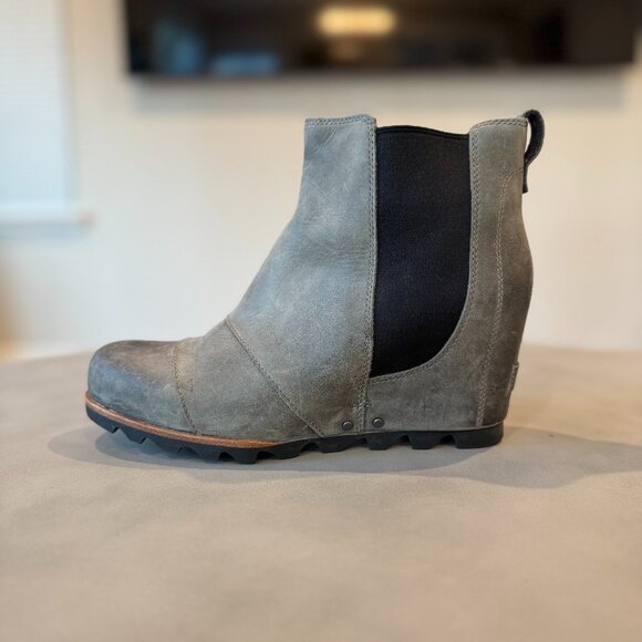 Sorel Lea Wedge Boot Women's size 9 Gray Leather - Picture 1 of 6